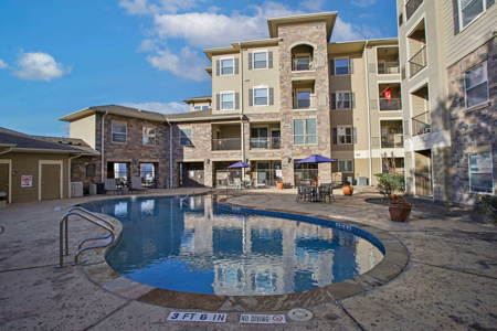 West-Oak-Village 40